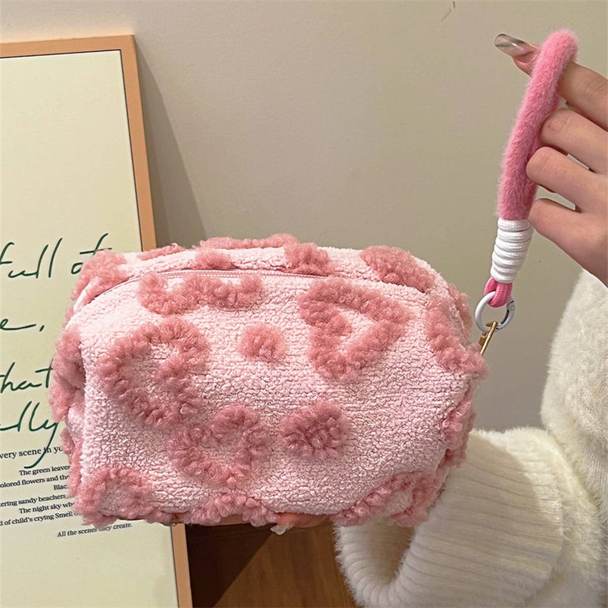Plush Large Makeup Bag Cute Travel Storage Pouch_CUAB00641