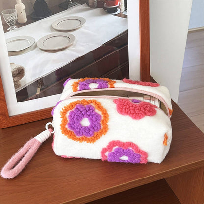 Plush Large Makeup Bag Cute Travel Storage Pouch_CUAB00641