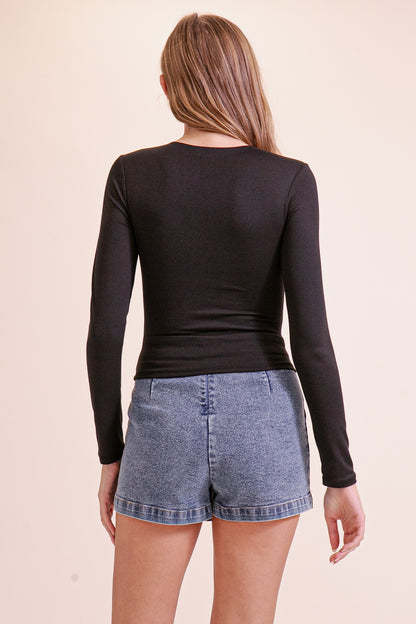 Black Form Fitting Long Sleeve Top