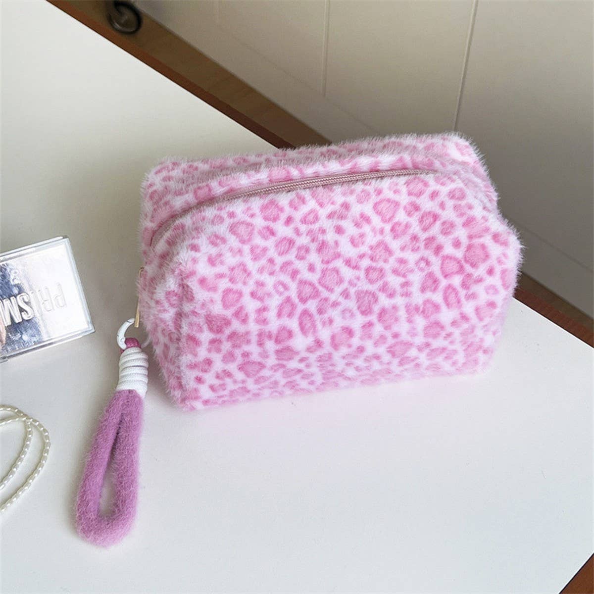Plush Large Makeup Bag Cute Travel Storage Pouch_CUAB00641