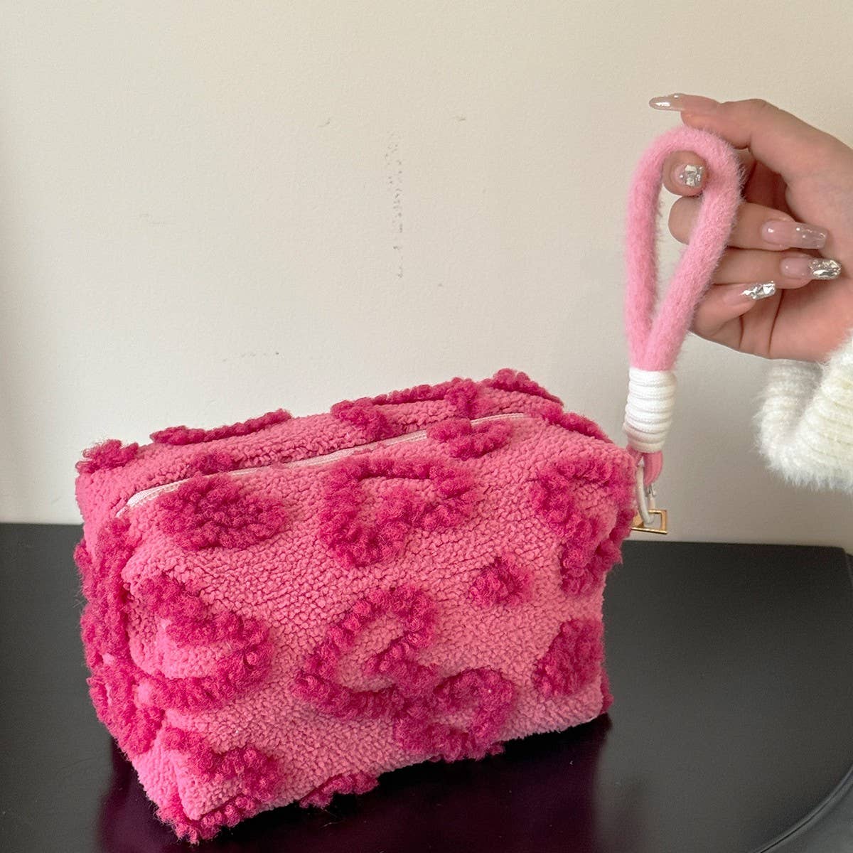 Plush Large Makeup Bag Cute Travel Storage Pouch_CUAB00641