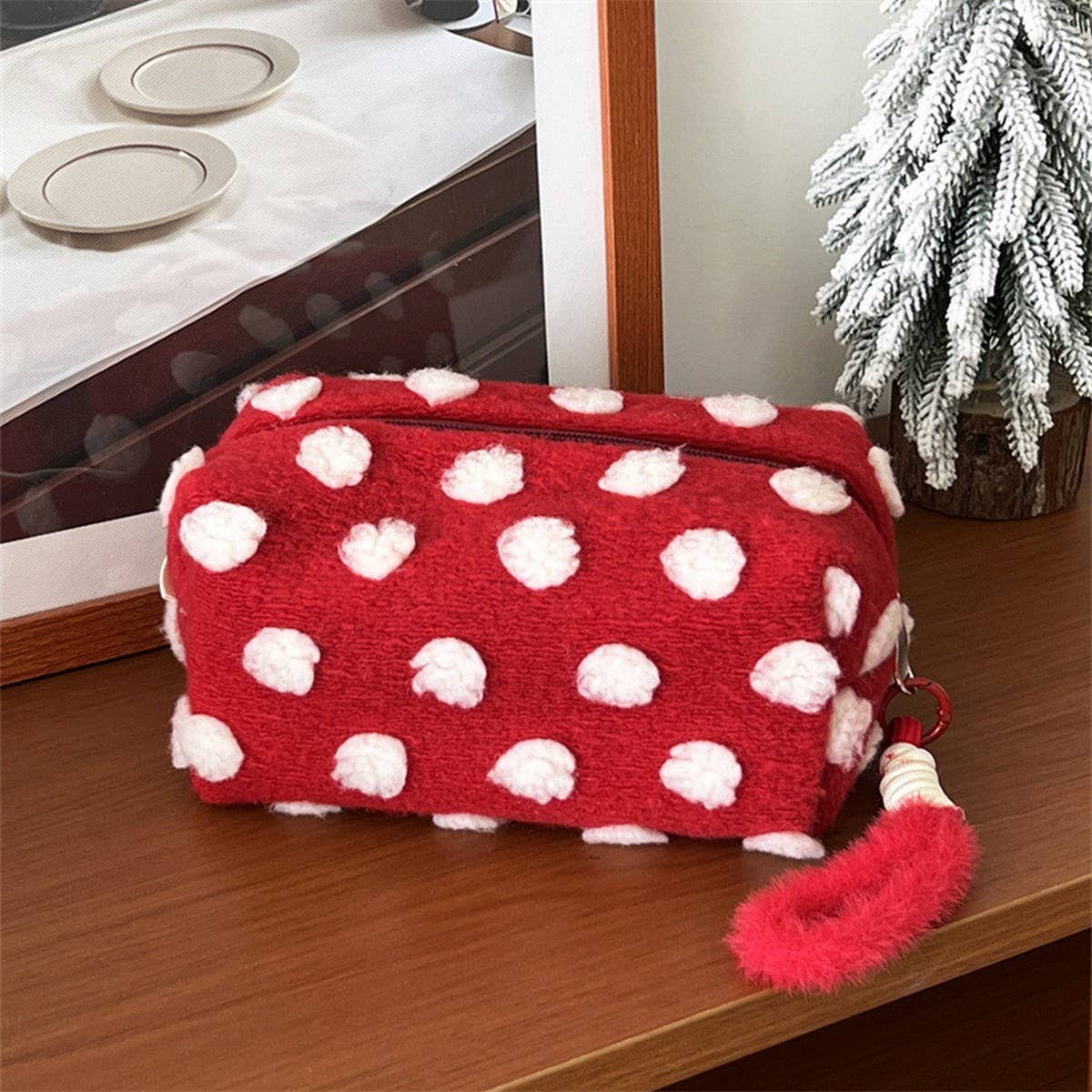 Plush Large Makeup Bag Cute Travel Storage Pouch_CUAB00641